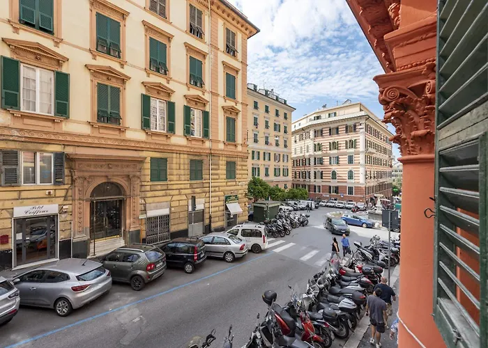 Central Apartment In Genova - Happy Rentals